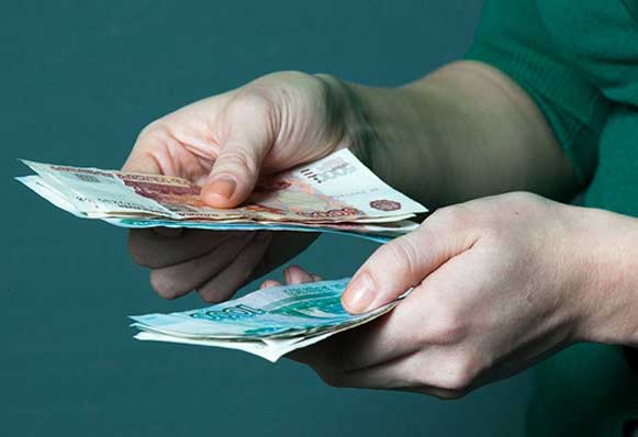 На повышение оплаты труда работникам бюджетной сферы направят более миллиарда  рублей