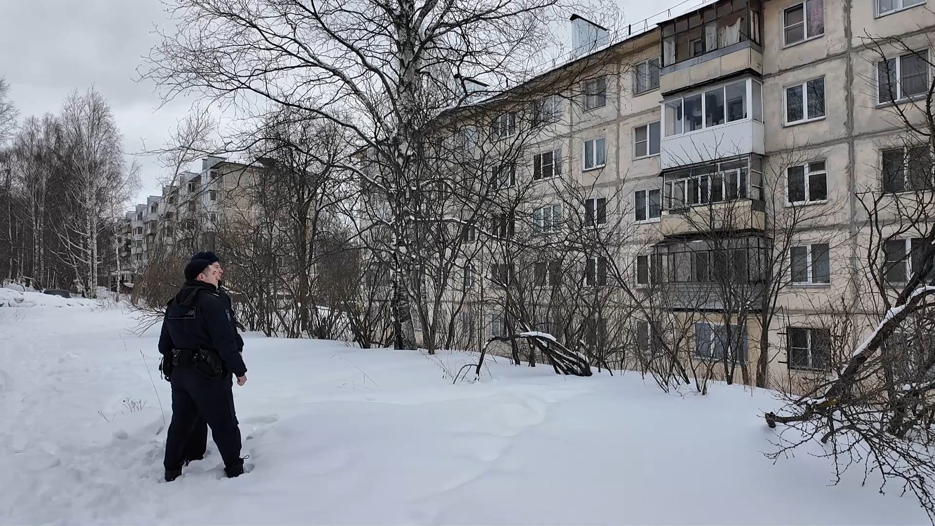 Сотрудники полиции пришли на помощь 83-летней пенсионерке