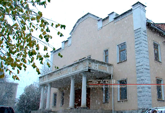 За срывы сроков по ремонту ДК «Железнодорожник» накажут расторжением контракта