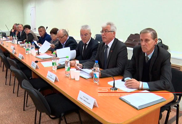 В Златоусте призвали жёстче спрашивать за нарушенное благоустройство после ремонтных работ
