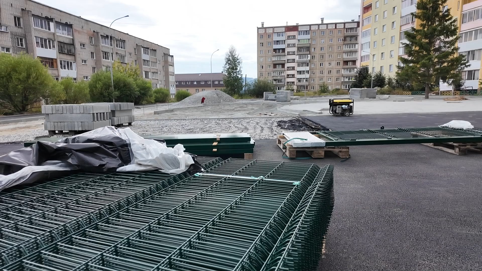 На улице Южно-Есаульской появится новое общественное пространство