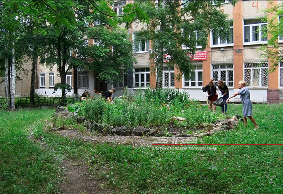 Провести время с пользой для себя и для города. В Златоусте 13 июля стартовали летние трудовые отряды