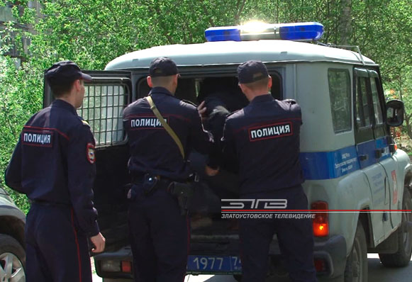 ТЗ: По горячим следам сотрудниками ЧОПа и ППС раскрыт грабеж