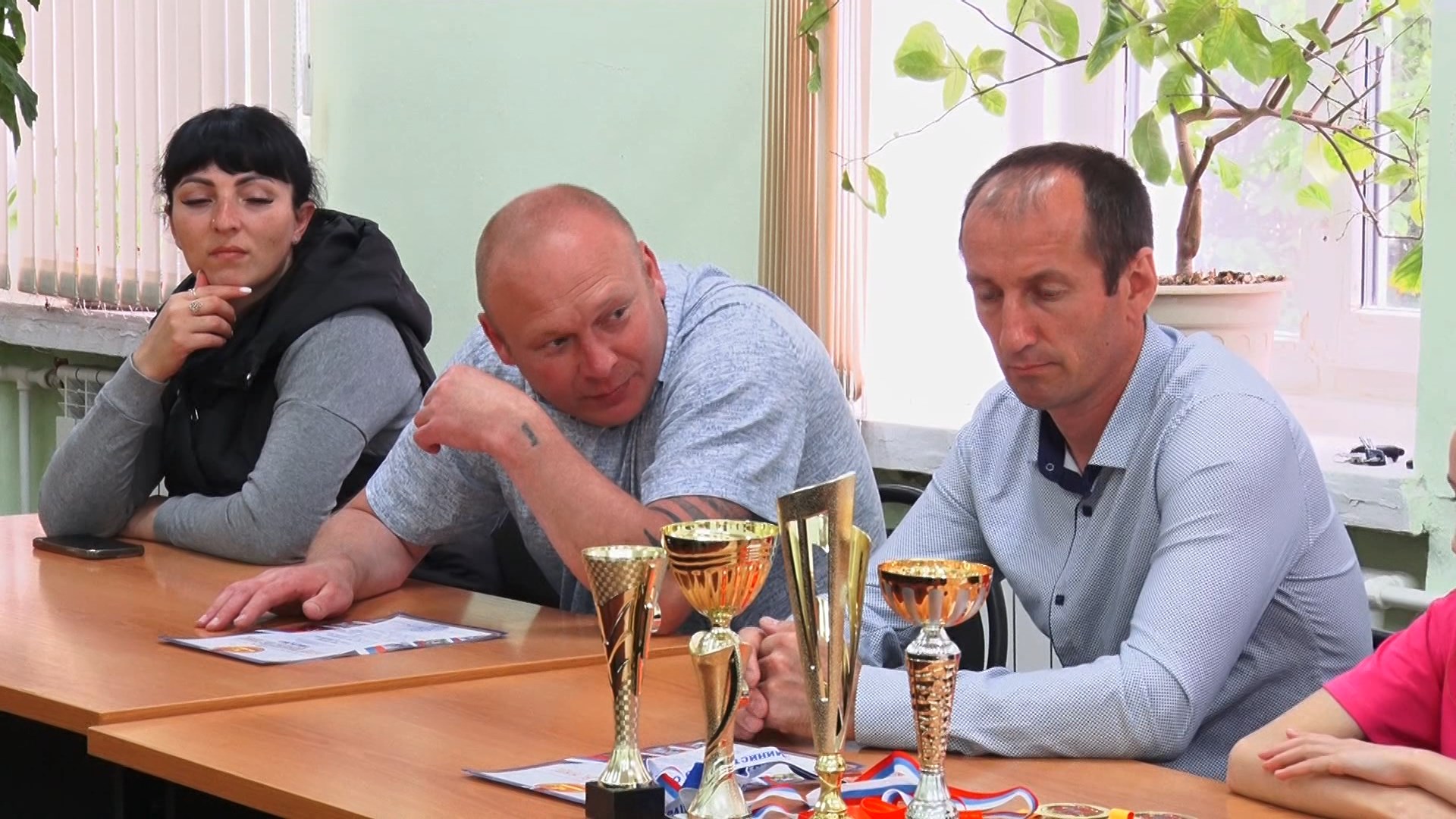 Воспитанников спортшколы №4 наградили за высокие результаты на соревнованиях