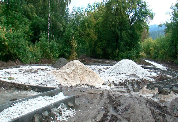 В Златоусте начались работы по благоустройству в сквере металлургического района