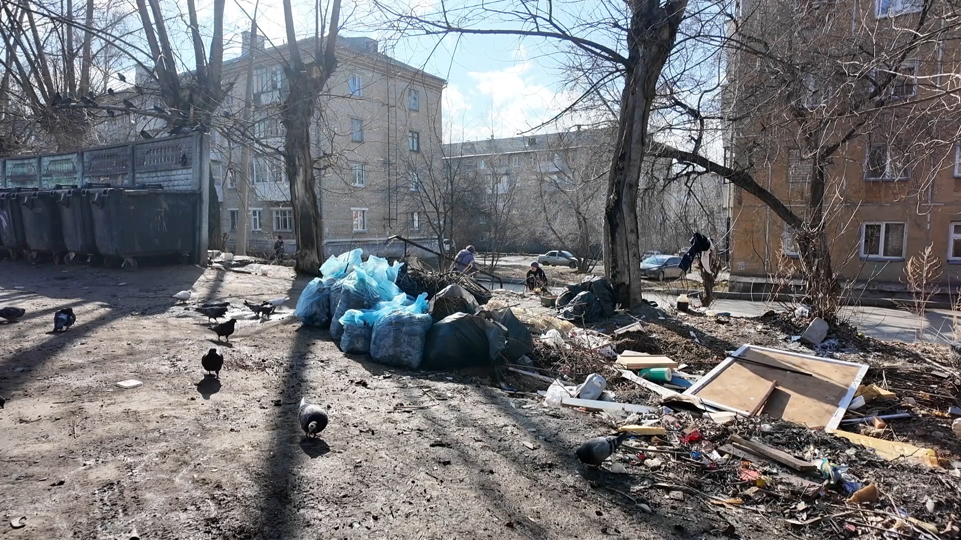 Сотрудники муниципальной милиции проверили благоустройство контейнерных площадок