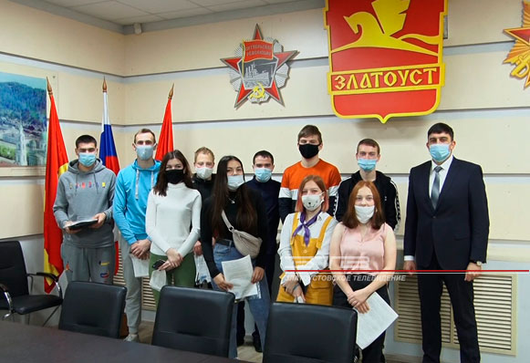 Самый долгожданный и приятный подарок. В Златоусте отпразднуют новоселье сразу 11 детей-сирот