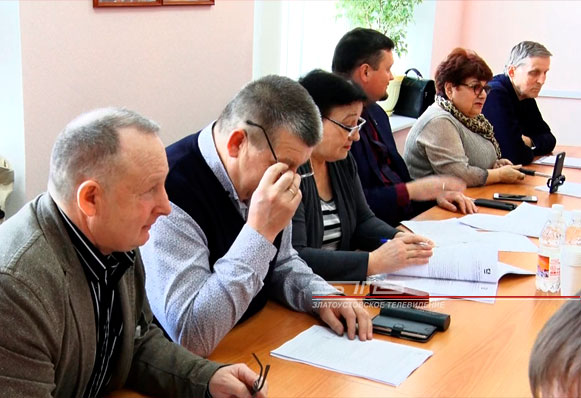 Расчеты за электроэнергию вызвали многочисленные обращения и жалобы златоустовцев