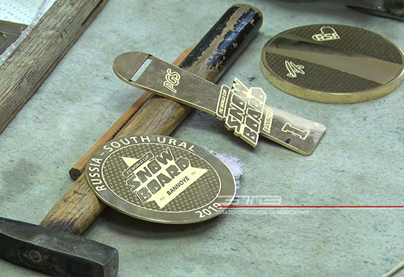 Златоустовские мастера изготовят медали для Кубка Мира по сноуборду