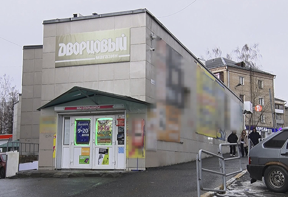 В районе машзавода демонтировали незаконные рекламные конструкции