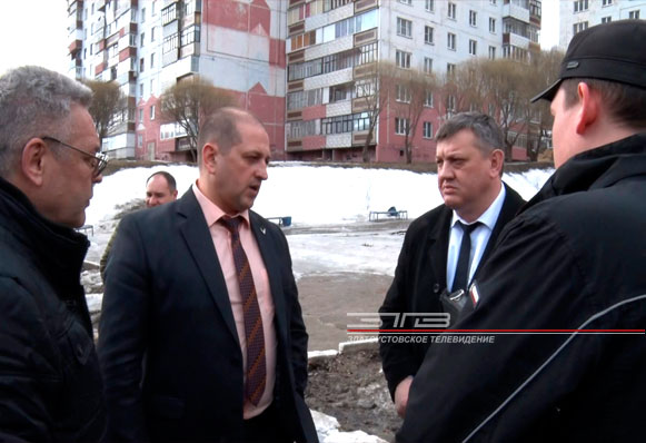 Вячеслав Жилин вместе с представителями Советов территорий оценил состояние дел в районах