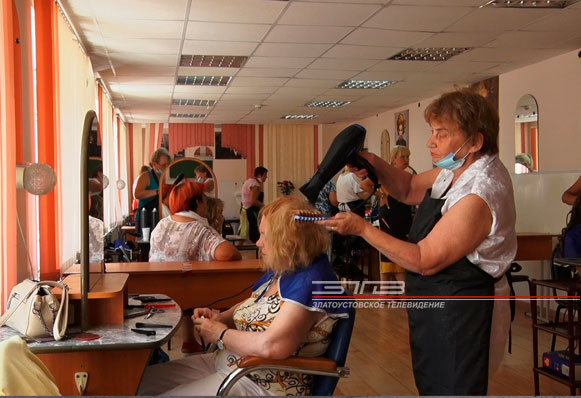 ДЗД: Выпускники серебряного возраста. Демонстрационный экзамен по новым для себя профессиям сдали самые необычные студенты, категории 50+