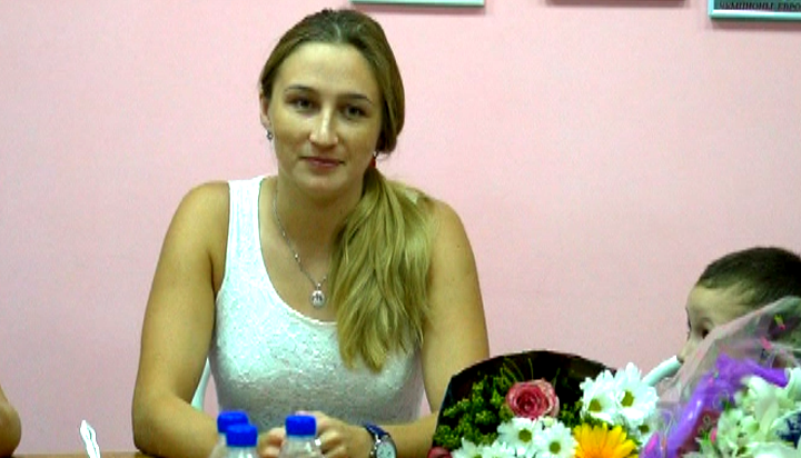 Из Будапешта в Златоуст вернулась Эльвина Каримова