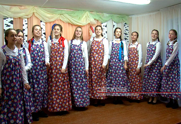 Первый городской фестиваль народных исполнителей прошел в поселке Центральный