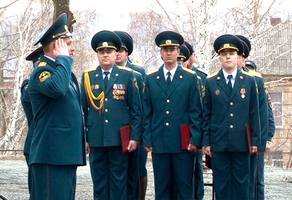 Свой профессиональный праздник отметили златоустовские огнеборцы