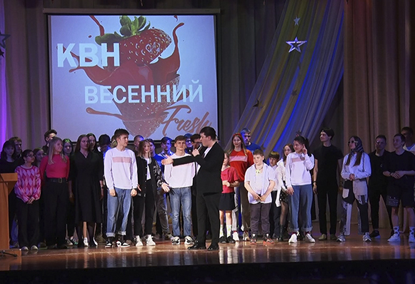 Во Дворце культуры «Булат» прошел фестиваль КВН