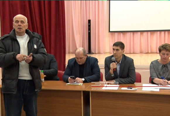 Отопление, качество воды и многие другие актуальные вопросы обсудили старшие домов на традиционном собрании актива района машзавода